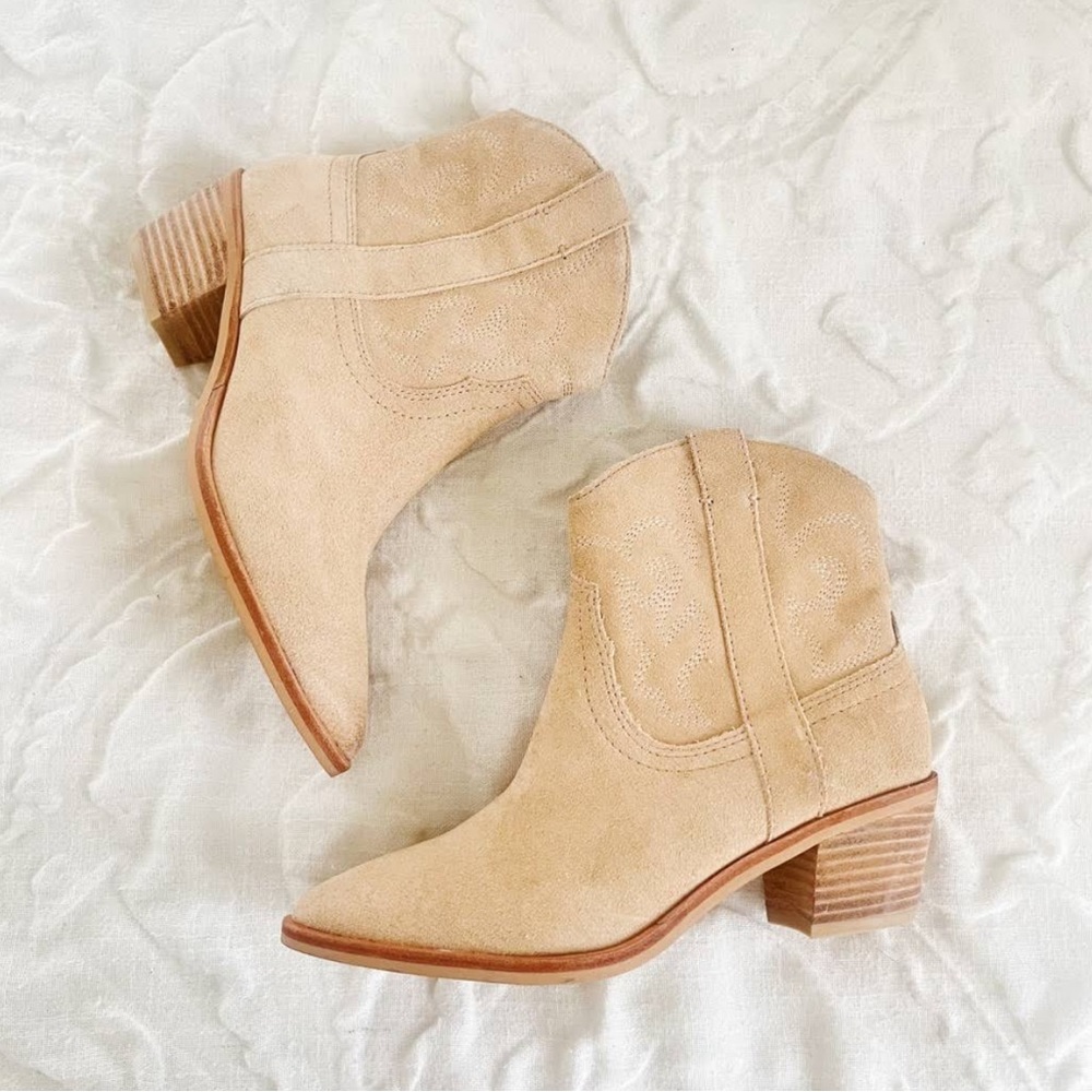Dolce Vita Solow Western Booties BRAND NEW!